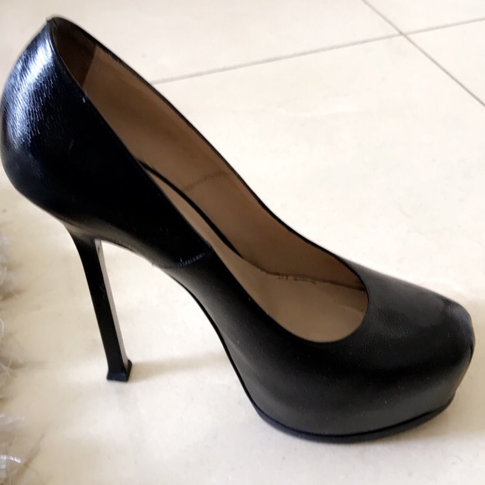 YSL tribute Platform Pump